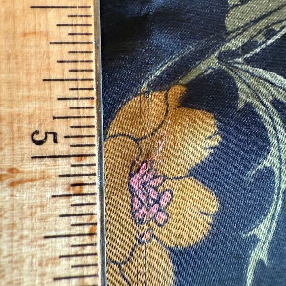 NWT Gai Mattiolo Silk Scarf Shawl Botanicals Florals Butterfly Dragonfly READ - Picture 6 of 9